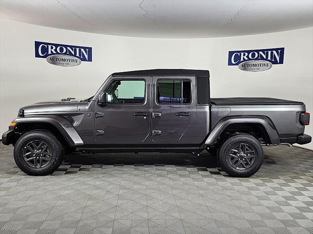 new 2024 Jeep Gladiator car, priced at $40,438