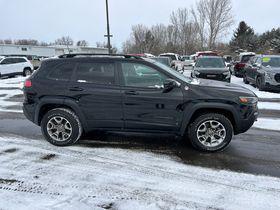 used 2022 Jeep Cherokee car, priced at $25,995