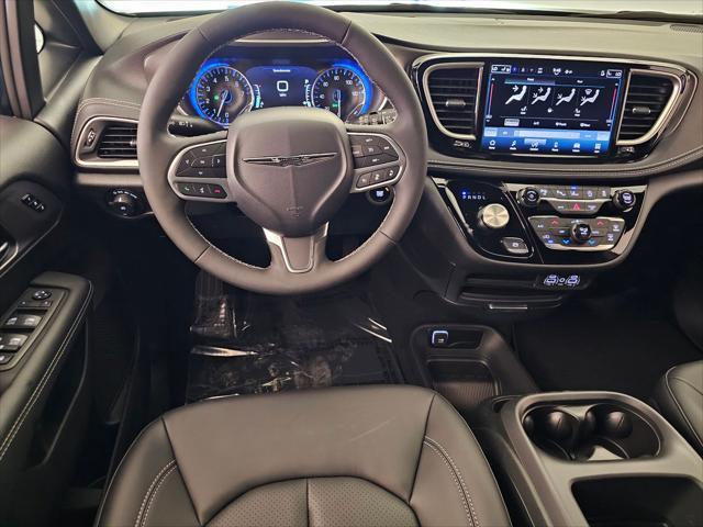 new 2025 Chrysler Pacifica car, priced at $42,302