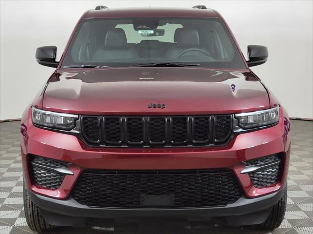 new 2025 Jeep Grand Cherokee car, priced at $43,384