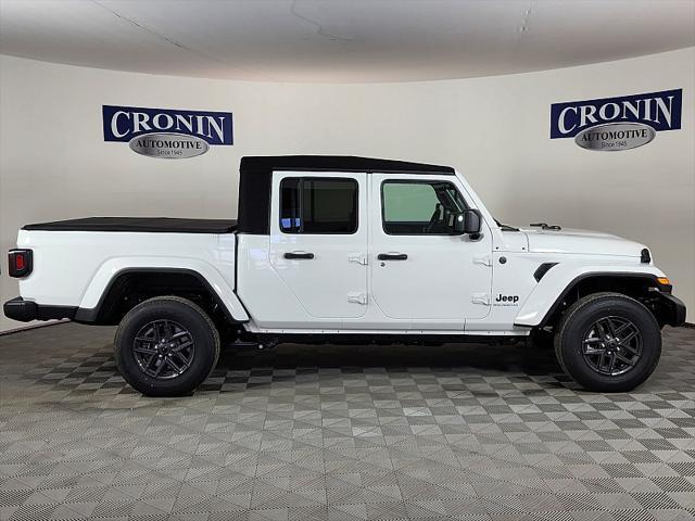 new 2024 Jeep Gladiator car, priced at $38,905