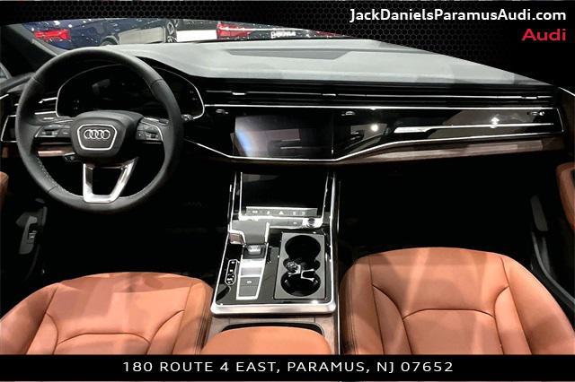 new 2025 Audi Q7 car, priced at $72,730