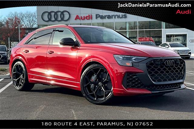 new 2025 Audi RS Q8 car, priced at $159,490