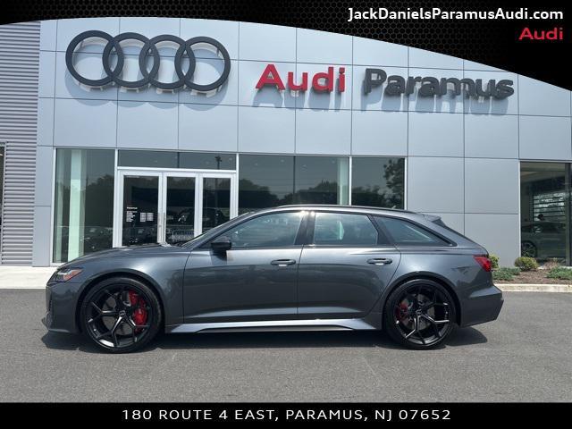 new 2025 Audi RS 6 Avant car, priced at $147,685