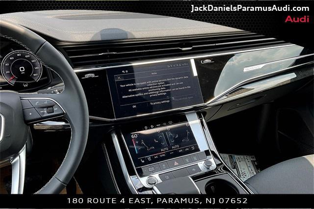 new 2025 Audi Q7 car, priced at $75,930