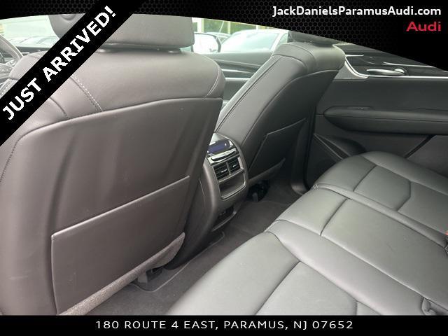 used 2022 Cadillac XT5 car, priced at $31,899