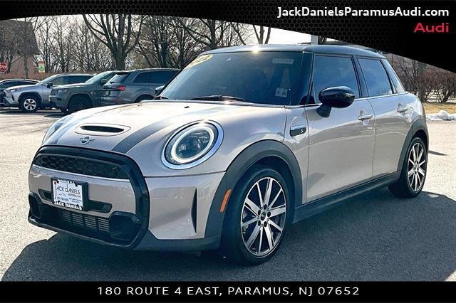 used 2022 MINI Hardtop car, priced at $23,245