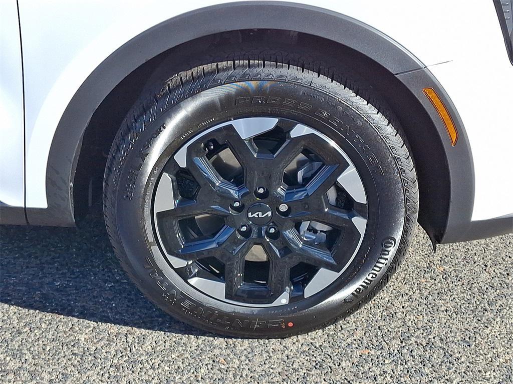 new 2025 Kia Sorento car, priced at $38,325