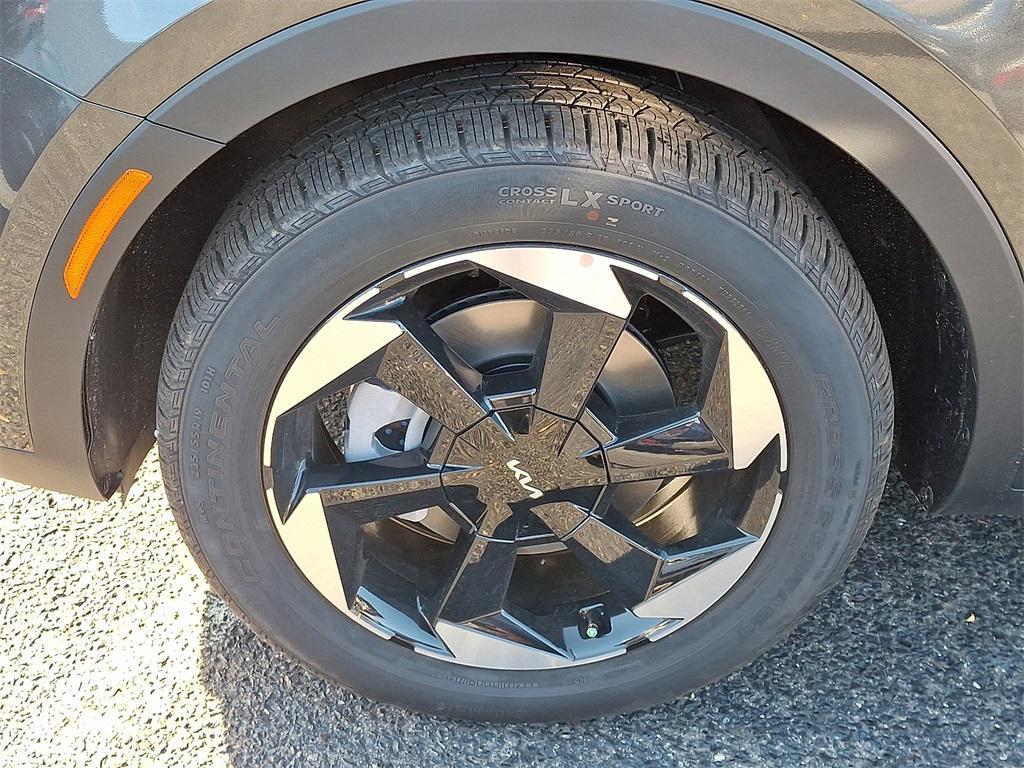 new 2026 Kia Sorento Hybrid car, priced at $44,575