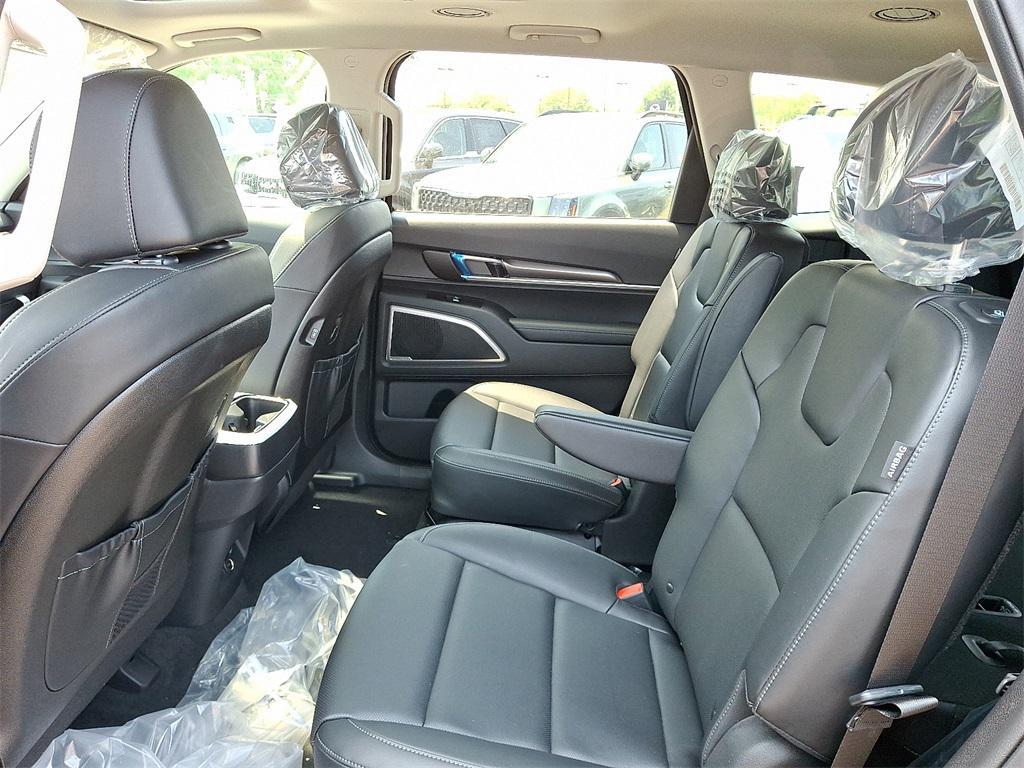 new 2025 Kia Telluride car, priced at $43,650