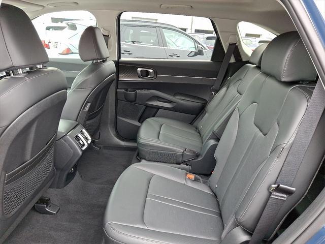 new 2025 Kia Sorento car, priced at $41,875