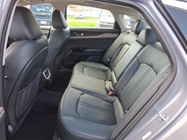 used 2023 Kia K5 car, priced at $31,000