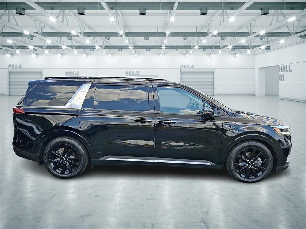 used 2023 Kia Carnival car, priced at $40,500