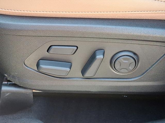 used 2024 Kia Sorento car, priced at $48,976