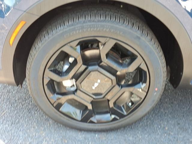 used 2024 Kia Sorento car, priced at $48,976