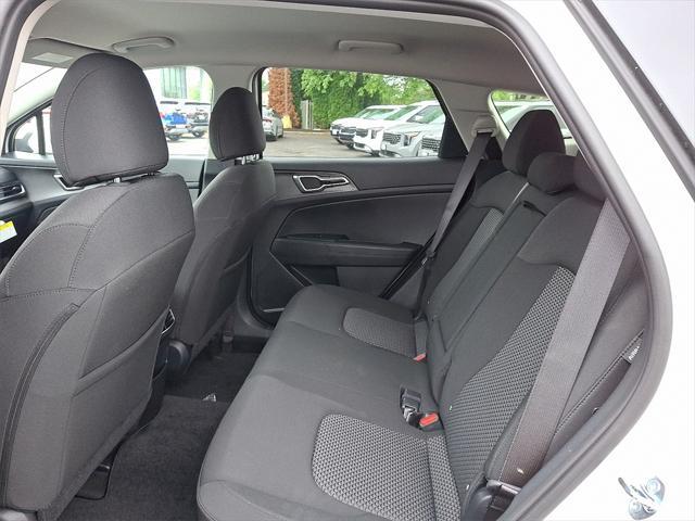 new 2025 Kia Sportage Hybrid car, priced at $32,510