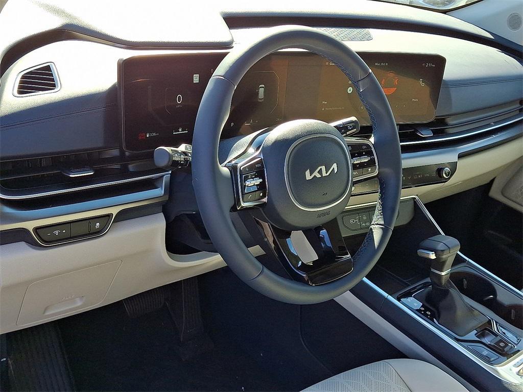 new 2026 Kia Carnival car, priced at $49,350