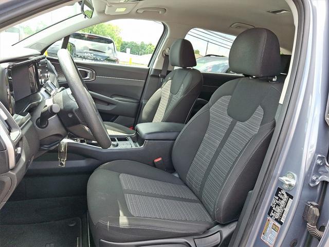 used 2022 Kia Sorento car, priced at $25,300