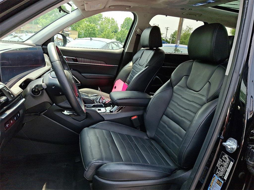 used 2024 Kia Telluride car, priced at $49,500