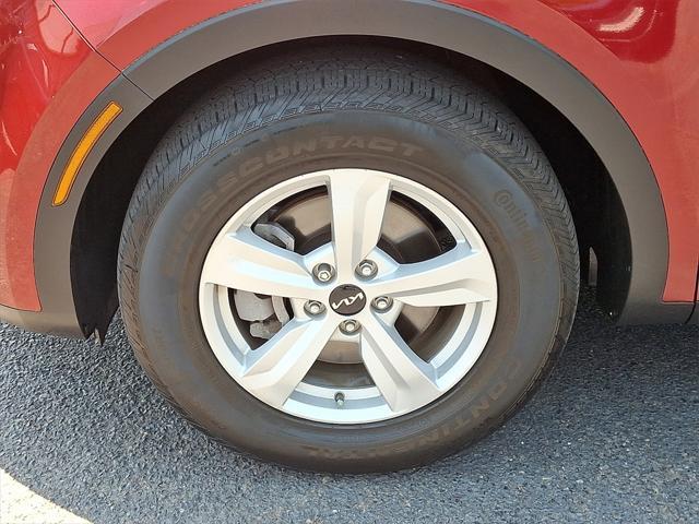 used 2022 Kia Sorento car, priced at $26,499