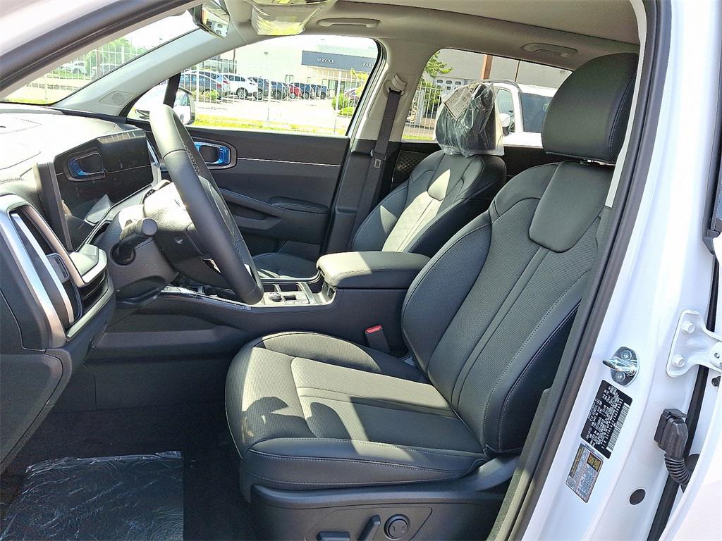 new 2025 Kia Sorento car, priced at $38,510