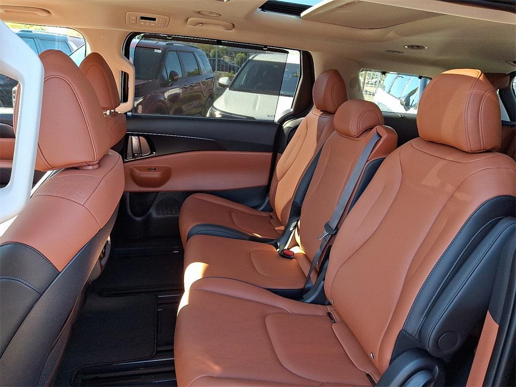 new 2026 Kia Carnival car, priced at $49,395