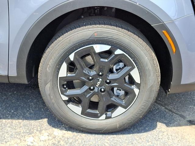 new 2025 Kia Sorento car, priced at $38,665