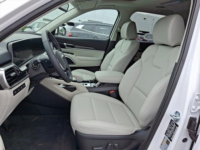 new 2025 Kia Telluride car, priced at $43,650