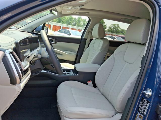 new 2025 Kia Sorento car, priced at $38,450