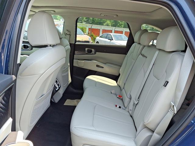 new 2025 Kia Sorento car, priced at $38,450