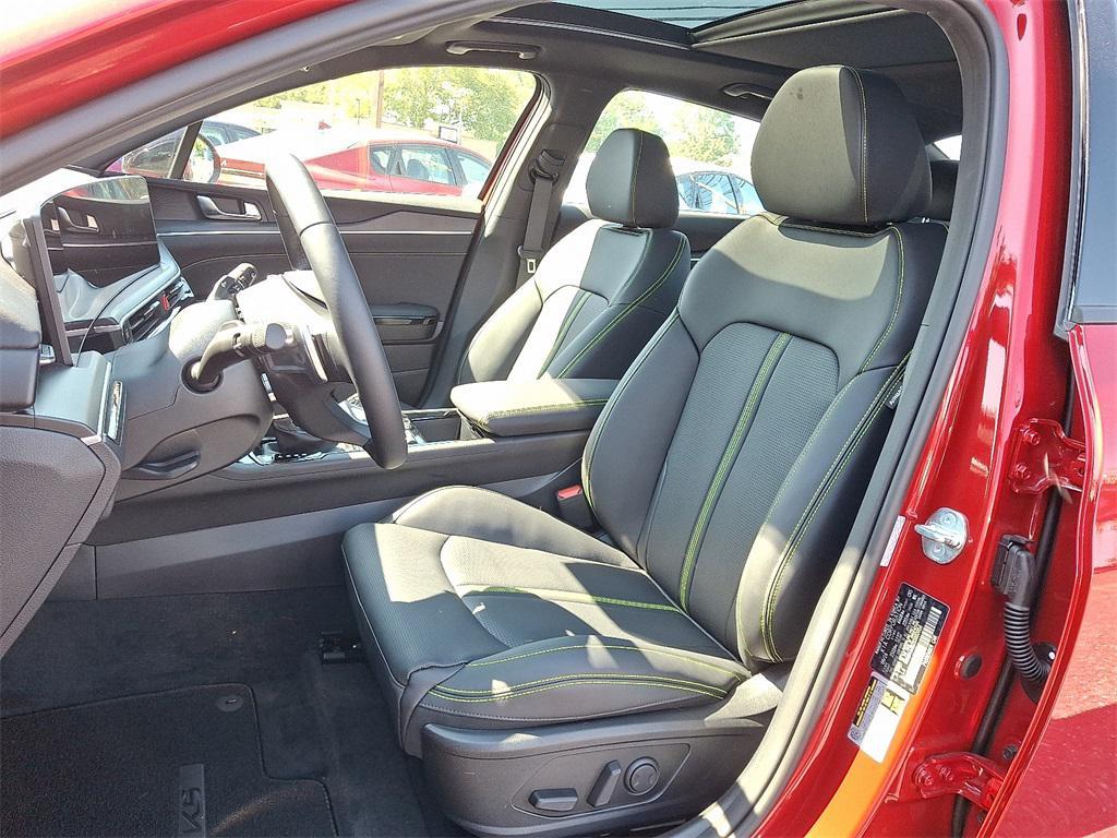 new 2025 Kia K5 car, priced at $39,325