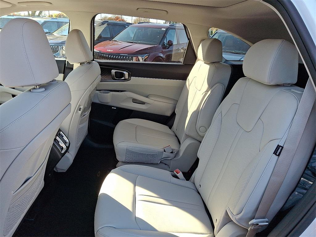 new 2026 Kia Sorento Hybrid car, priced at $45,060