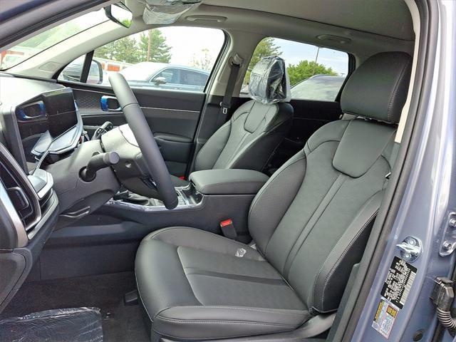new 2025 Kia Sorento car, priced at $37,955