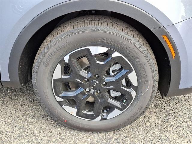 new 2025 Kia Sorento car, priced at $37,955