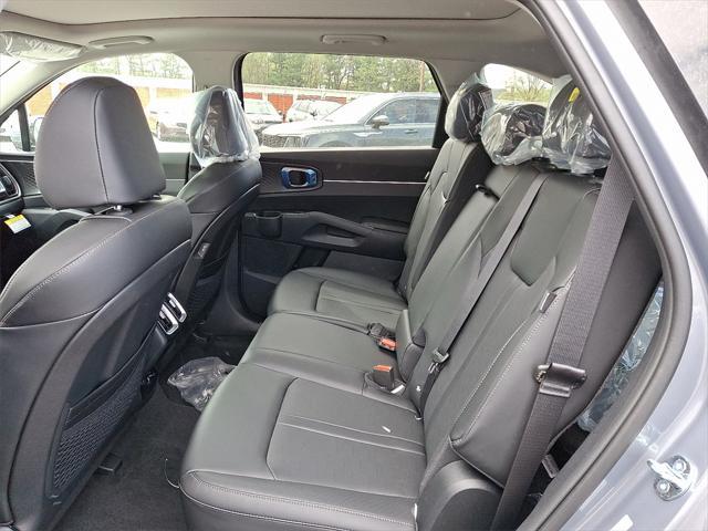 new 2025 Kia Sorento car, priced at $37,955