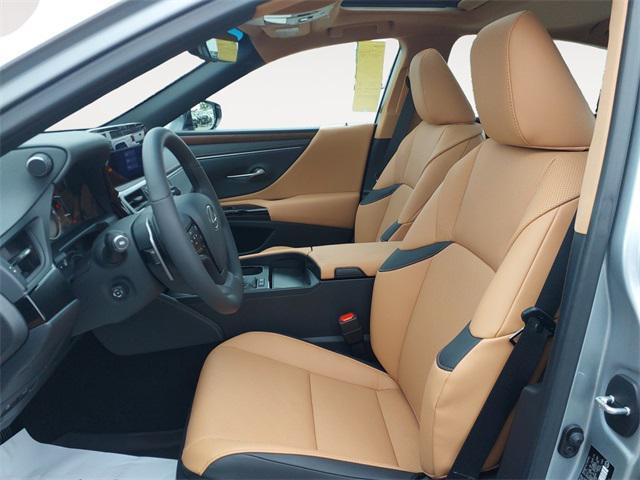 new 2025 Lexus ES 300h car, priced at $47,979