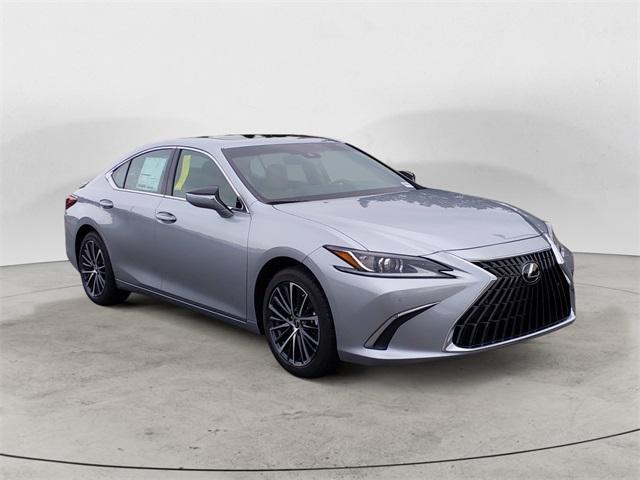 new 2025 Lexus ES 300h car, priced at $47,979