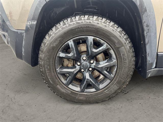 used 2018 Jeep Cherokee car, priced at $18,888