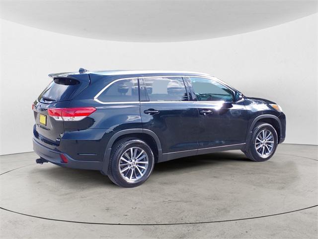 used 2019 Toyota Highlander car, priced at $23,888