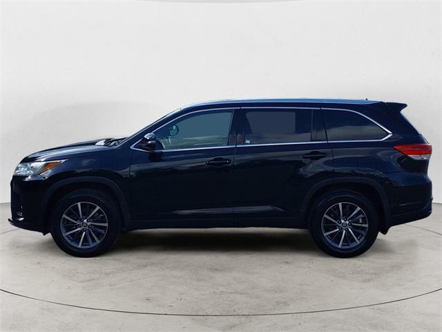 used 2019 Toyota Highlander car, priced at $23,888