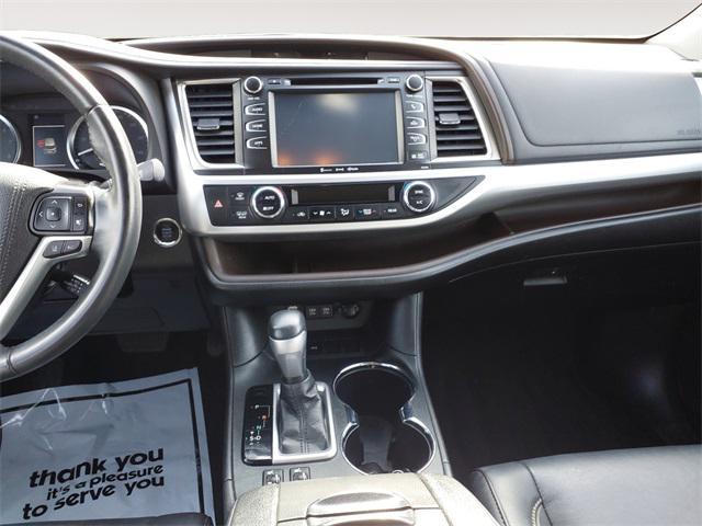 used 2019 Toyota Highlander car, priced at $23,888
