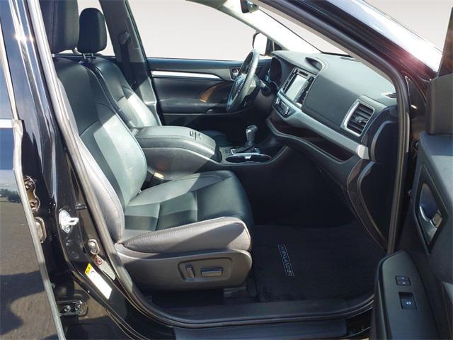 used 2019 Toyota Highlander car, priced at $23,888