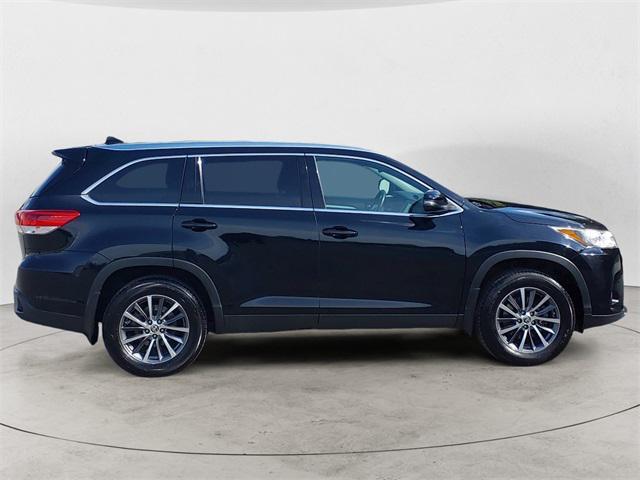 used 2019 Toyota Highlander car, priced at $23,888