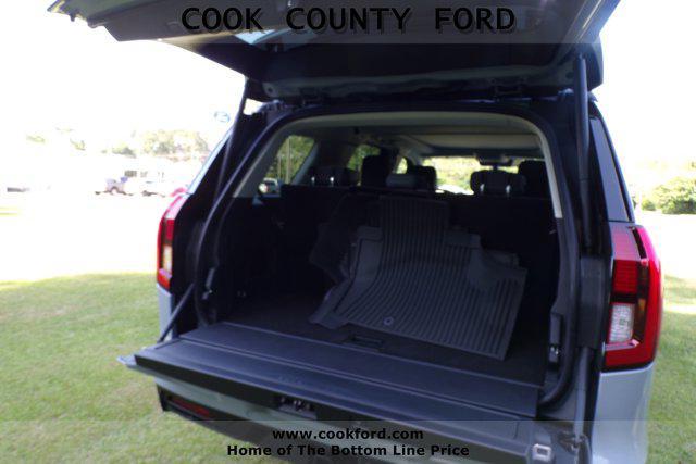 new 2025 Ford Expedition car, priced at $69,365
