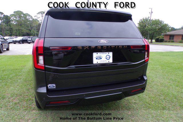 new 2025 Ford Expedition car, priced at $84,040