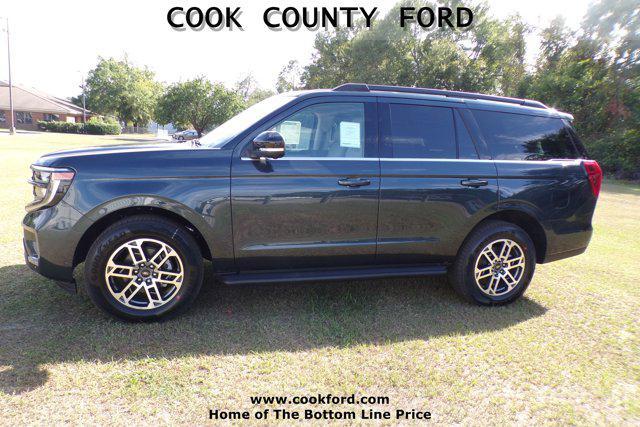 new 2025 Ford Expedition car, priced at $70,000