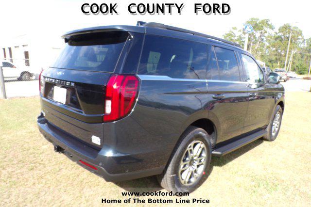 new 2025 Ford Expedition car, priced at $70,000