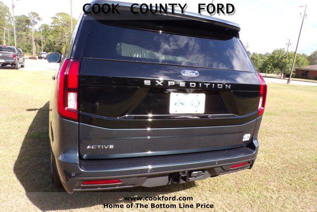 new 2025 Ford Expedition car, priced at $70,000