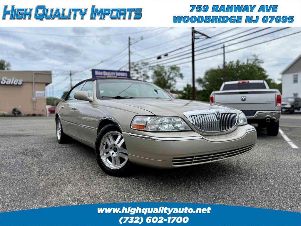used 2008 Lincoln Town Car car, priced at $6,995