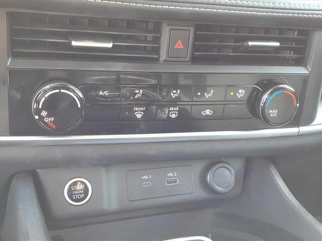 used 2023 Nissan Rogue car, priced at $18,900